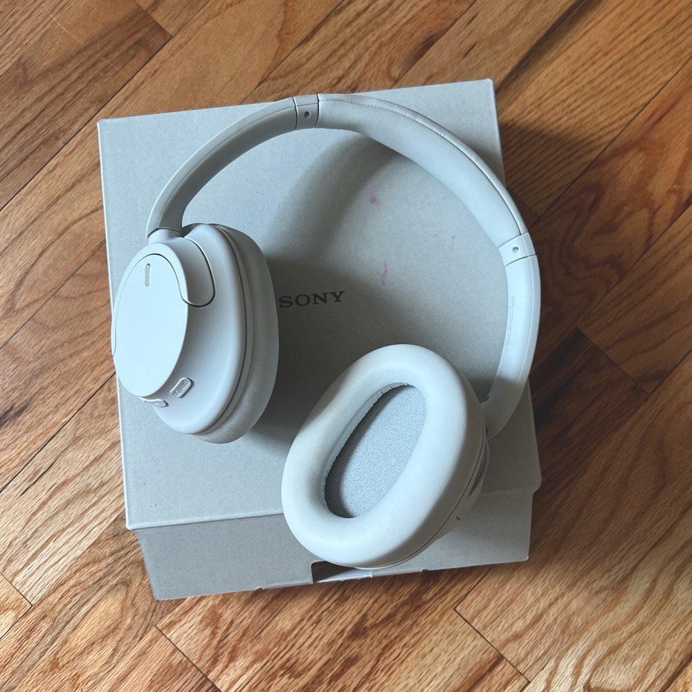 WH-CH720N Sony Wireless Noise Canceling Headphones